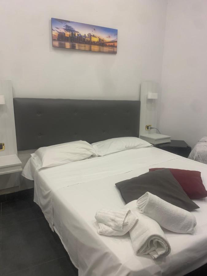 Hotel Poerio Nápoly Kültér fotó