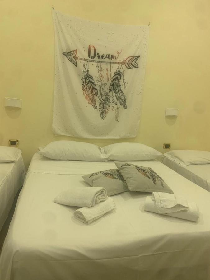 Hotel Poerio Nápoly Kültér fotó