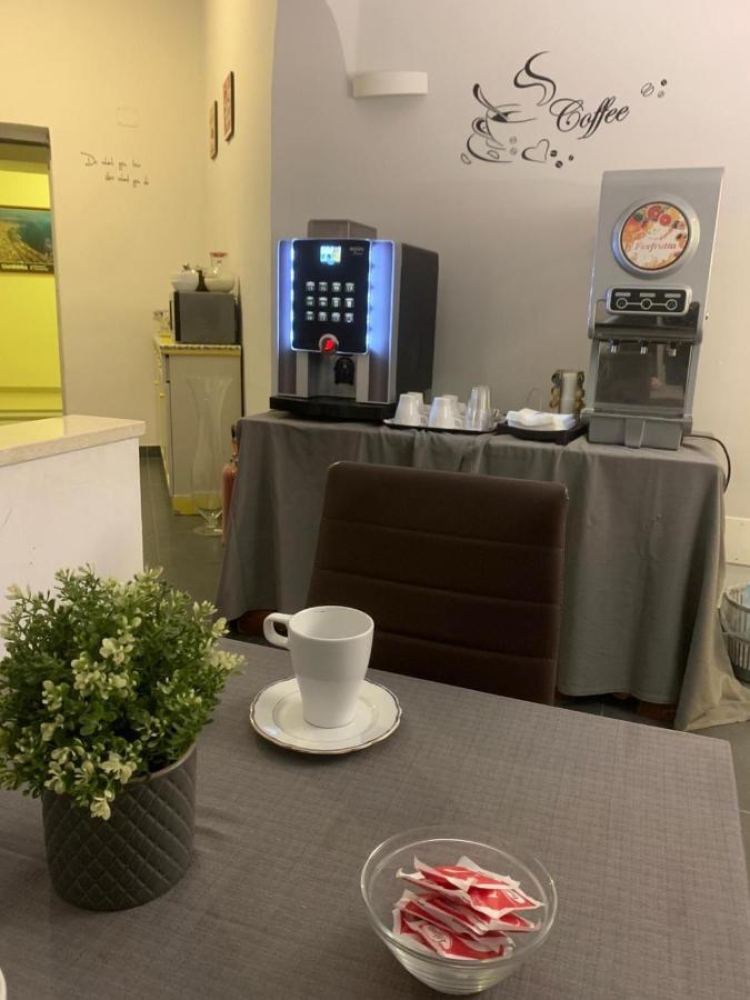 Hotel Poerio Nápoly Kültér fotó