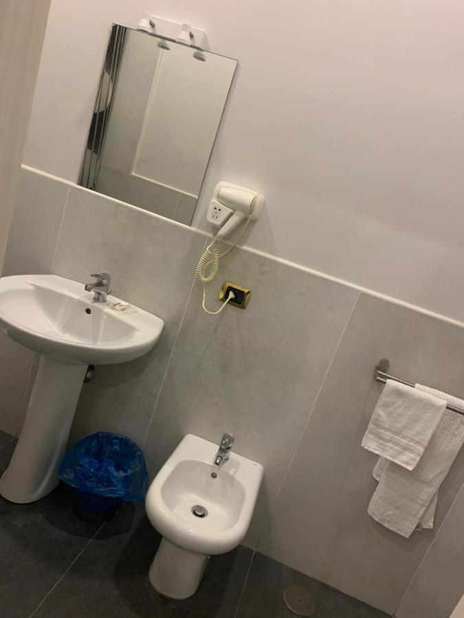 Hotel Poerio Nápoly Kültér fotó