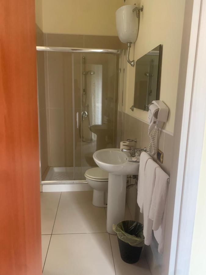 Hotel Poerio Nápoly Kültér fotó