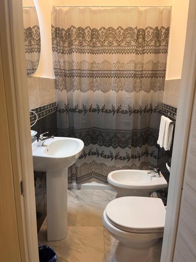 Hotel Poerio Nápoly Kültér fotó