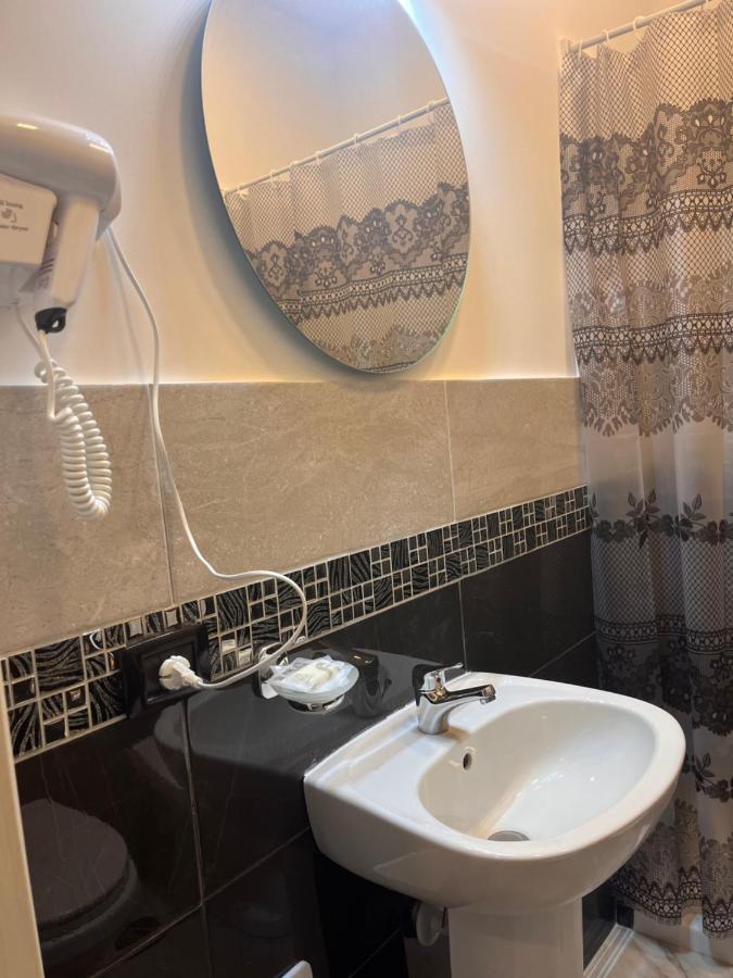 Hotel Poerio Nápoly Kültér fotó