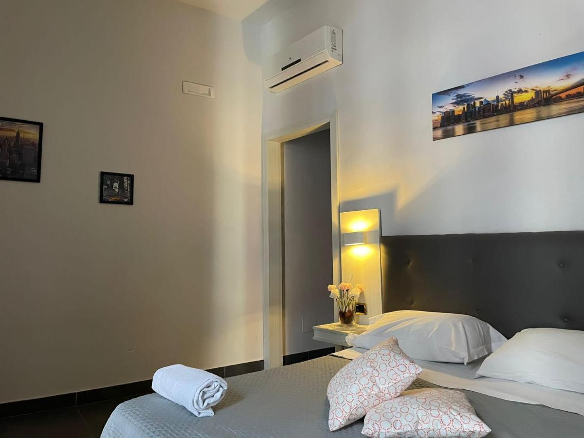 Hotel Poerio Nápoly Kültér fotó