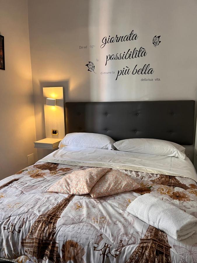 Hotel Poerio Nápoly Kültér fotó