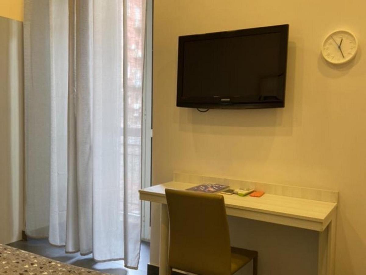 Hotel Poerio Nápoly Kültér fotó